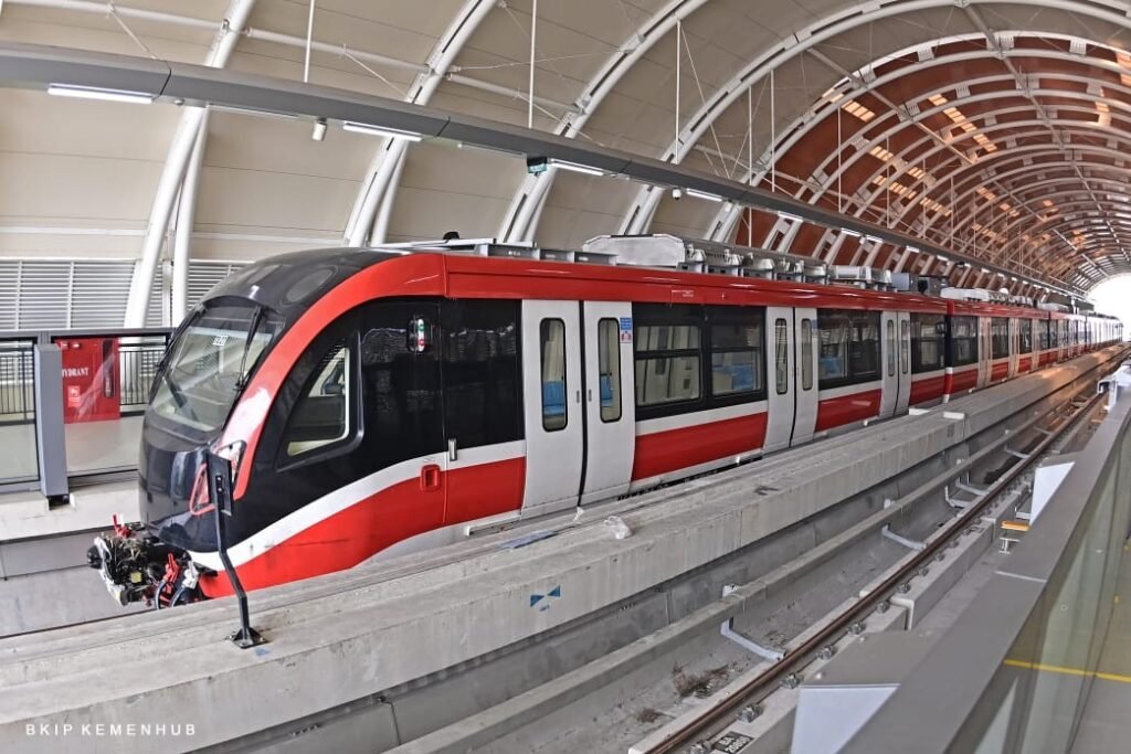 lrt bekasi barat dekat selasar madina bekasi al ghuroba property